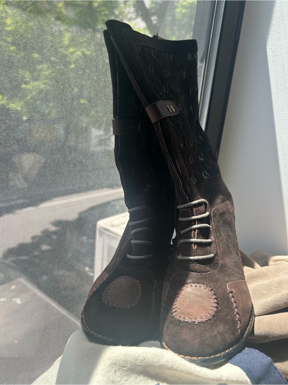 Women’s Dark Brown Suede Lace-Up Boots